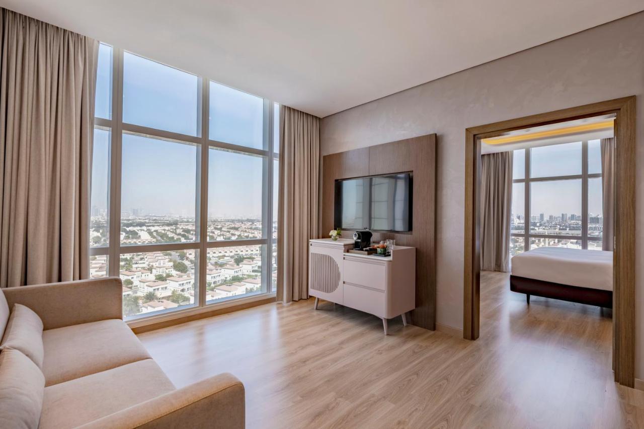 Movenpick Jumeirah Village Triangle ドバイ エクステリア 写真 Suite