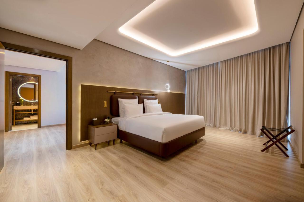 Movenpick Jumeirah Village Triangle ドバイ エクステリア 写真 Suite