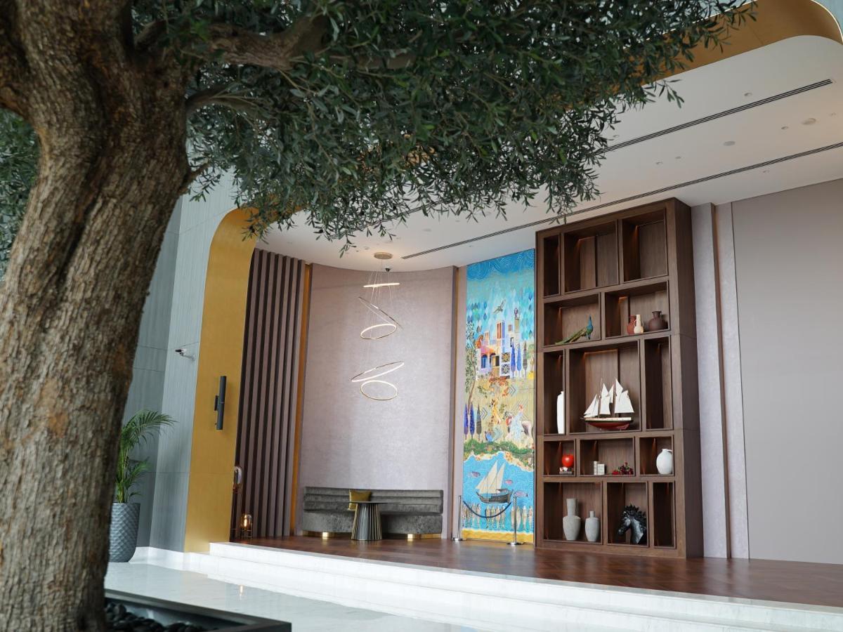 Movenpick Jumeirah Village Triangle ドバイ エクステリア 写真 The interior of the new synagogue
