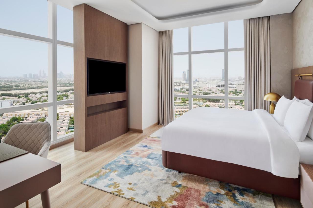 Movenpick Jumeirah Village Triangle ドバイ エクステリア 写真