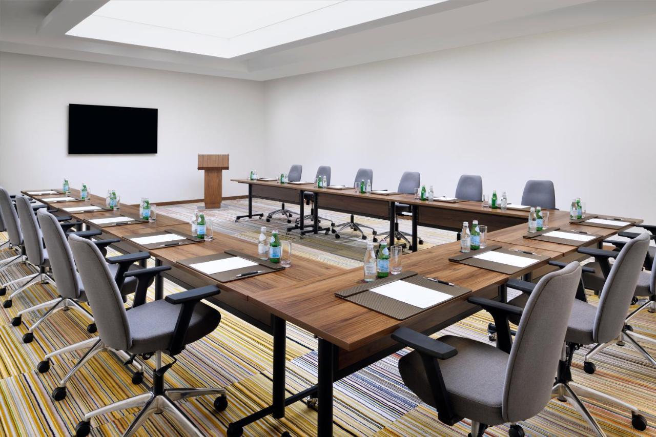 Movenpick Jumeirah Village Triangle ドバイ エクステリア 写真 Meeting room